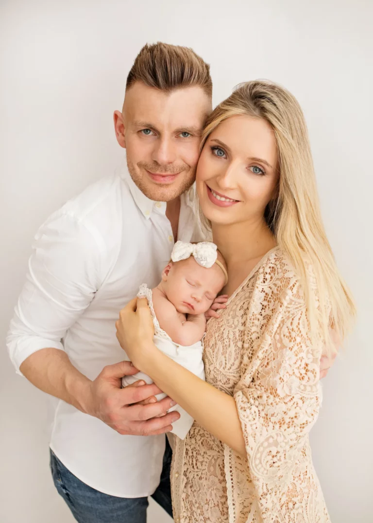Newborn session in a Warsaw studio – photography by Dominika, shot 6.