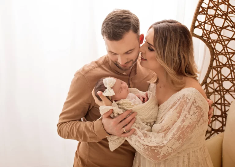 Newborn session in a Warsaw studio – photography by Dominika, shot 8.