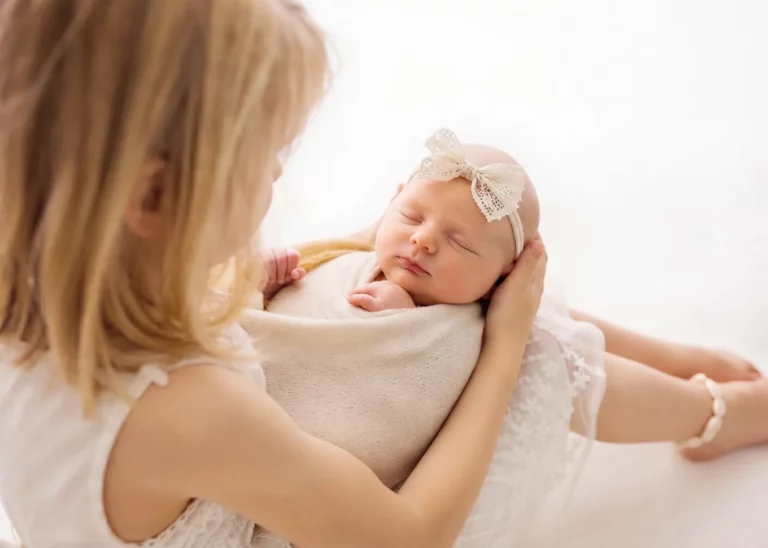 Newborn session in a Warsaw studio – photography by Dominika, shot 10.