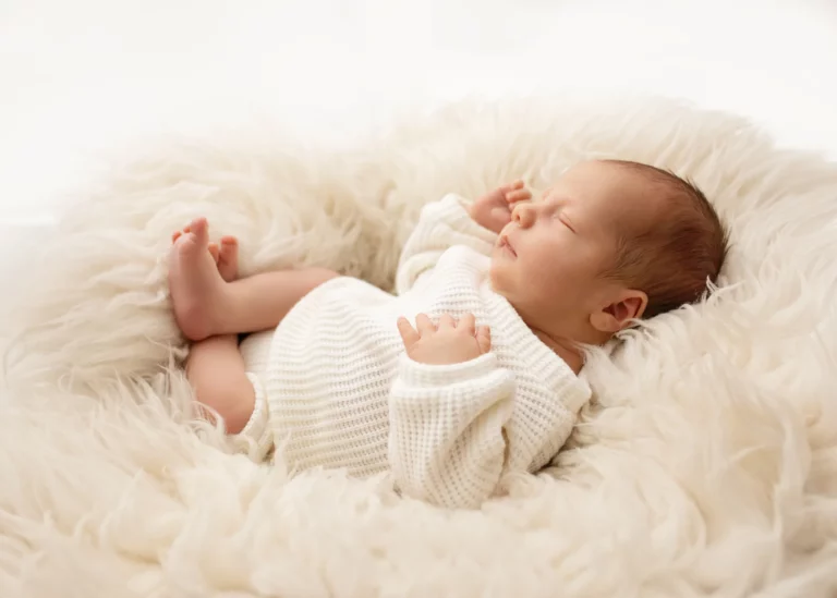 Newborn session in a Warsaw studio – photography by Dominika, shot 15.