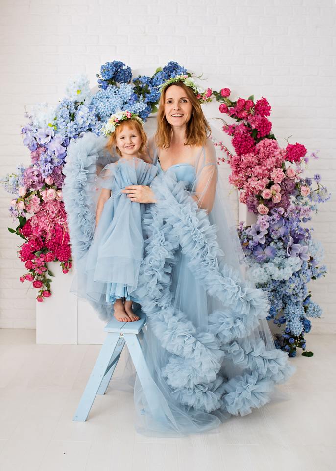 dresses for a mother and daughter session