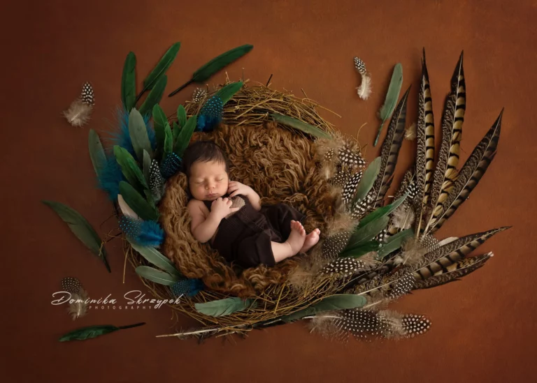 Creative newborn session in Warsaw – photography by Dominika, shot 52.