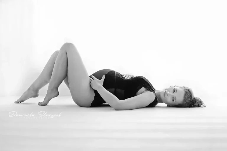 Maternity session in Warsaw – photography by Dominika, shot 58.