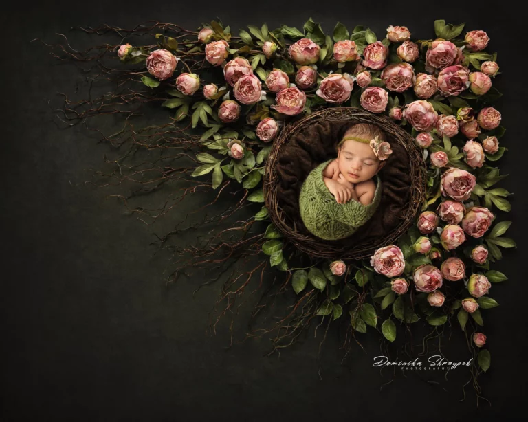 Creative newborn session in Warsaw – photography by Dominika, shot 60.