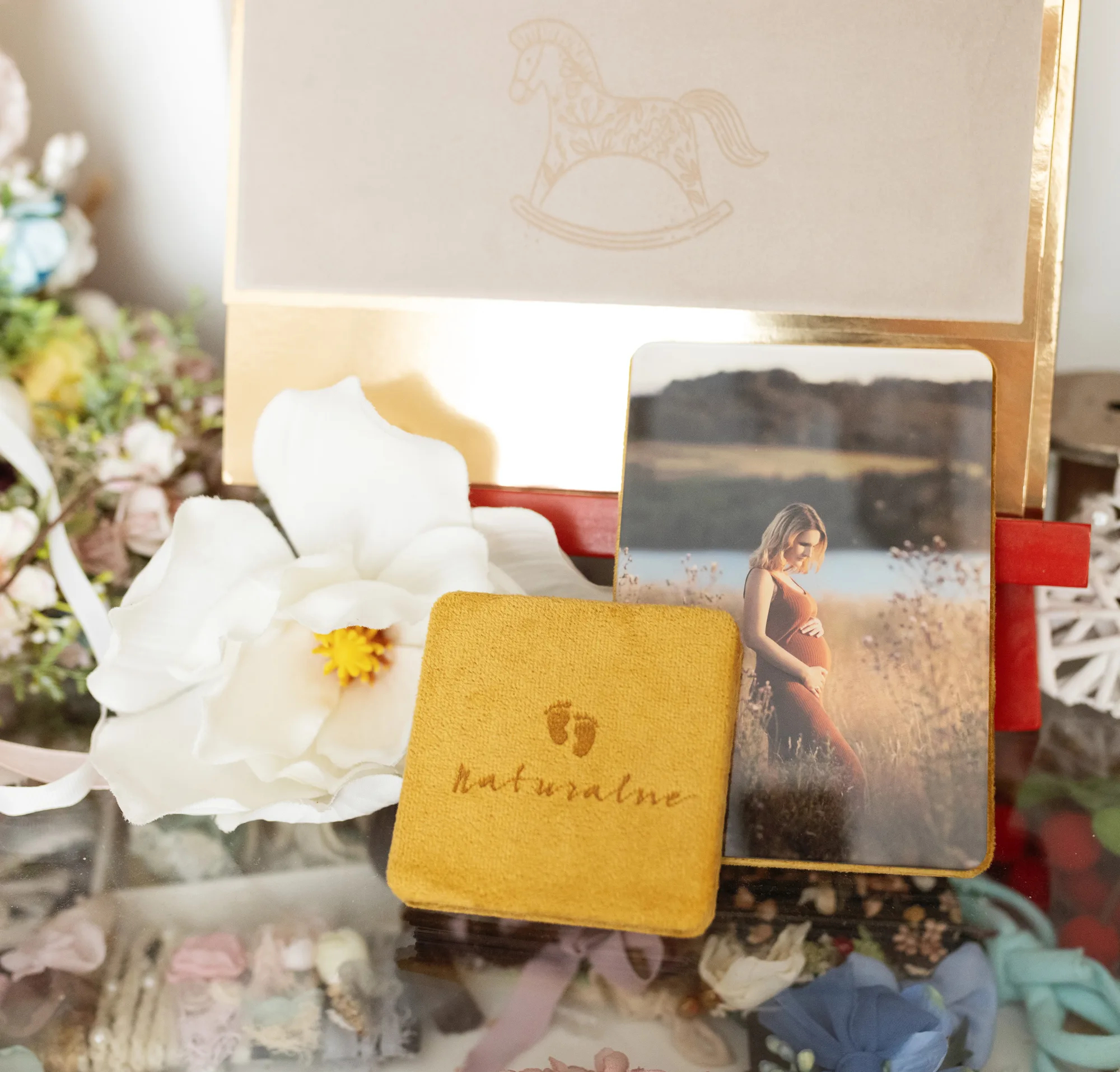 Prints in a decorative box — photo studio in Warsaw