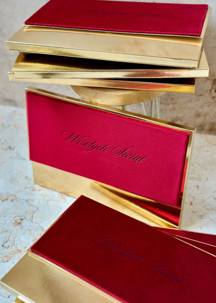 Elegant photo session gift voucher in Warsaw, ready to give